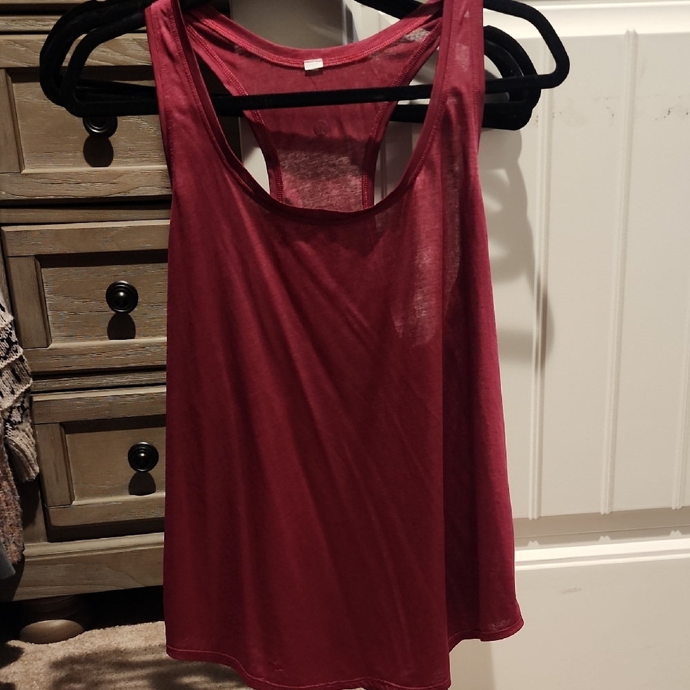 Women's Sleeveless Burgundy Top